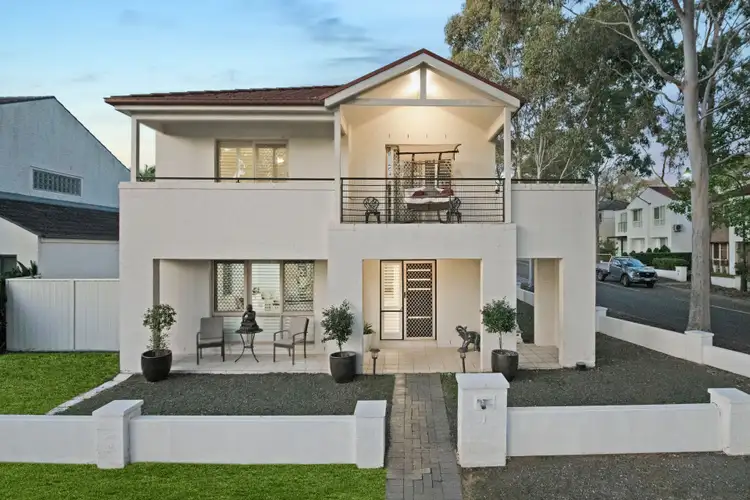 1 Kentwell Crescent, Stanhope Gardens NSW 2768