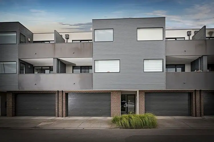 266 Alexandra Parade