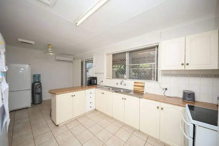 Second view of Homely house listing, 27 Hunt Way, Bulgarra WA 6714
