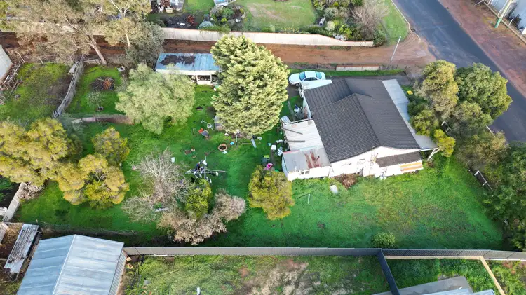 Second view of Homely house listing, 4 Crescent Road, Kojonup WA 6395