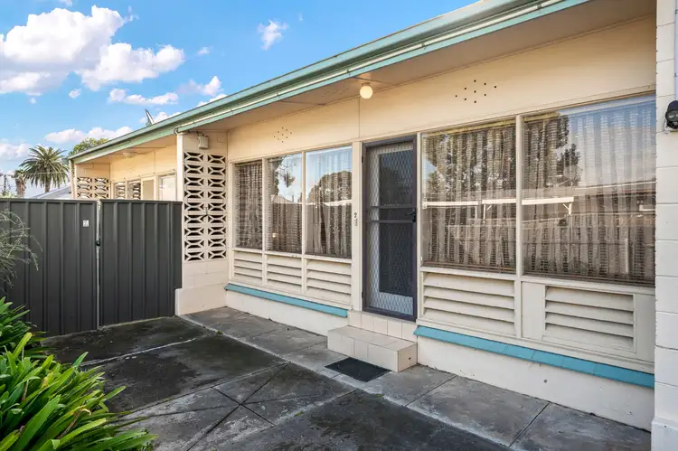 2/121 Nelson Road, Valley View SA 5093