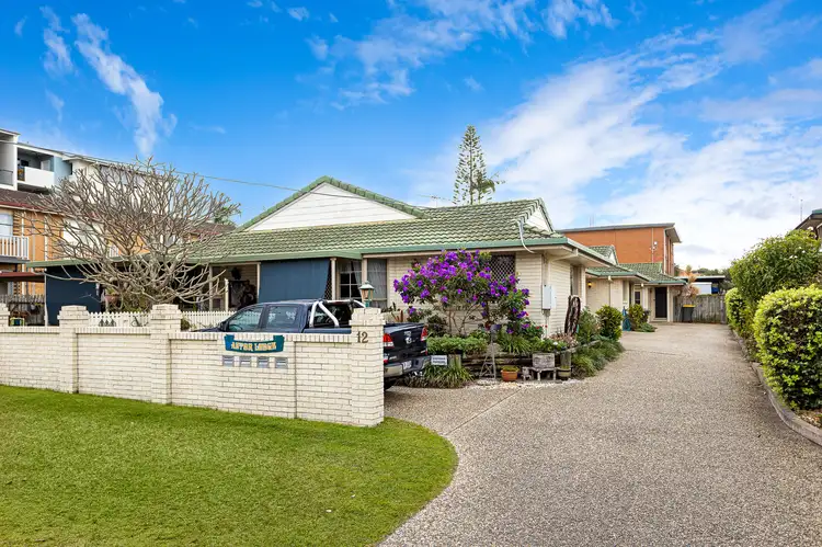2/12 McNaughton Street, Redcliffe QLD 4020
