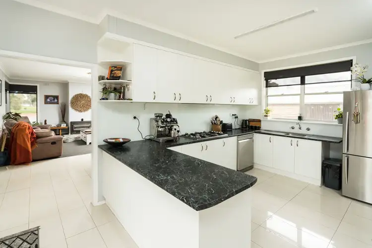Seventh view of Homely house listing, 1 Ross Court, Stanhope VIC 3623