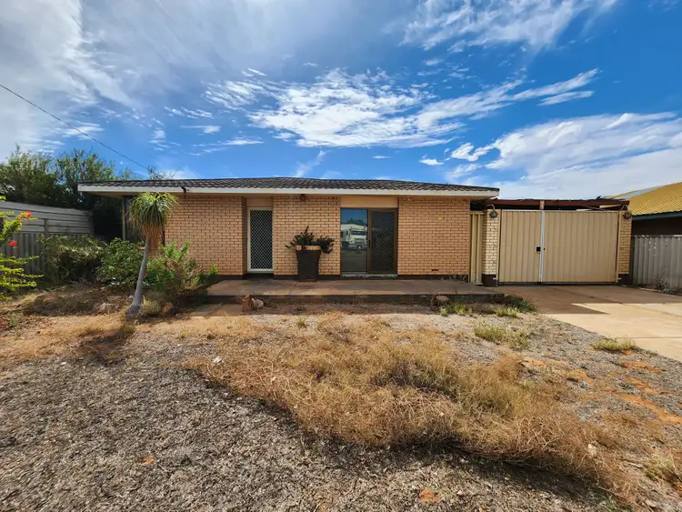 9 Tuckey Court, Carnarvon WA 6701