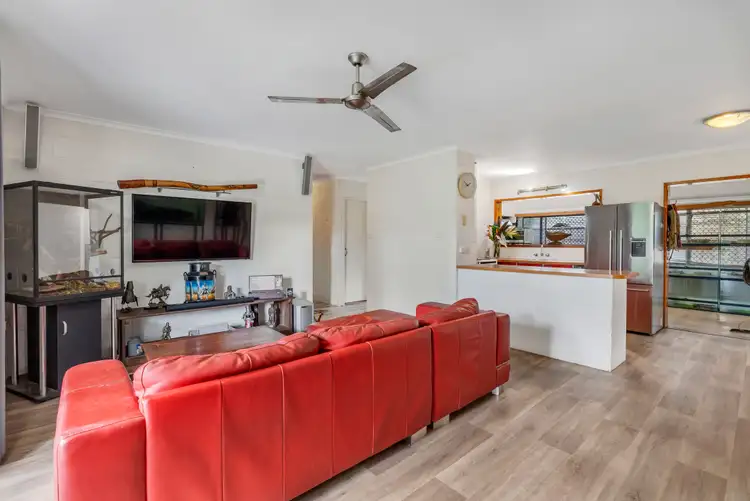 Fifth view of Homely house listing, 8 Metric Close, Smithfield QLD 4878