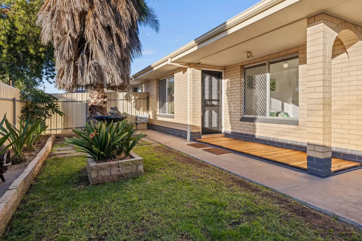 Main view of Homely unit listing, 1/94 O G Road, Klemzig SA 5087