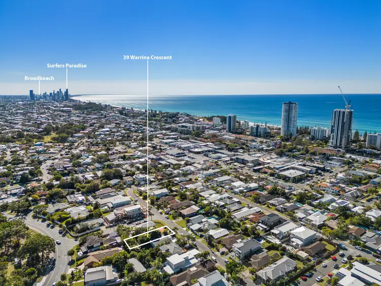 39 Warrina Crescent, Burleigh Waters QLD 4220