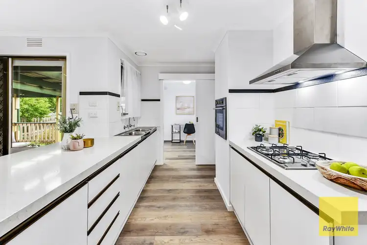 Sixth view of Homely house listing, 3 McRae Mews, Endeavour Hills VIC 3802