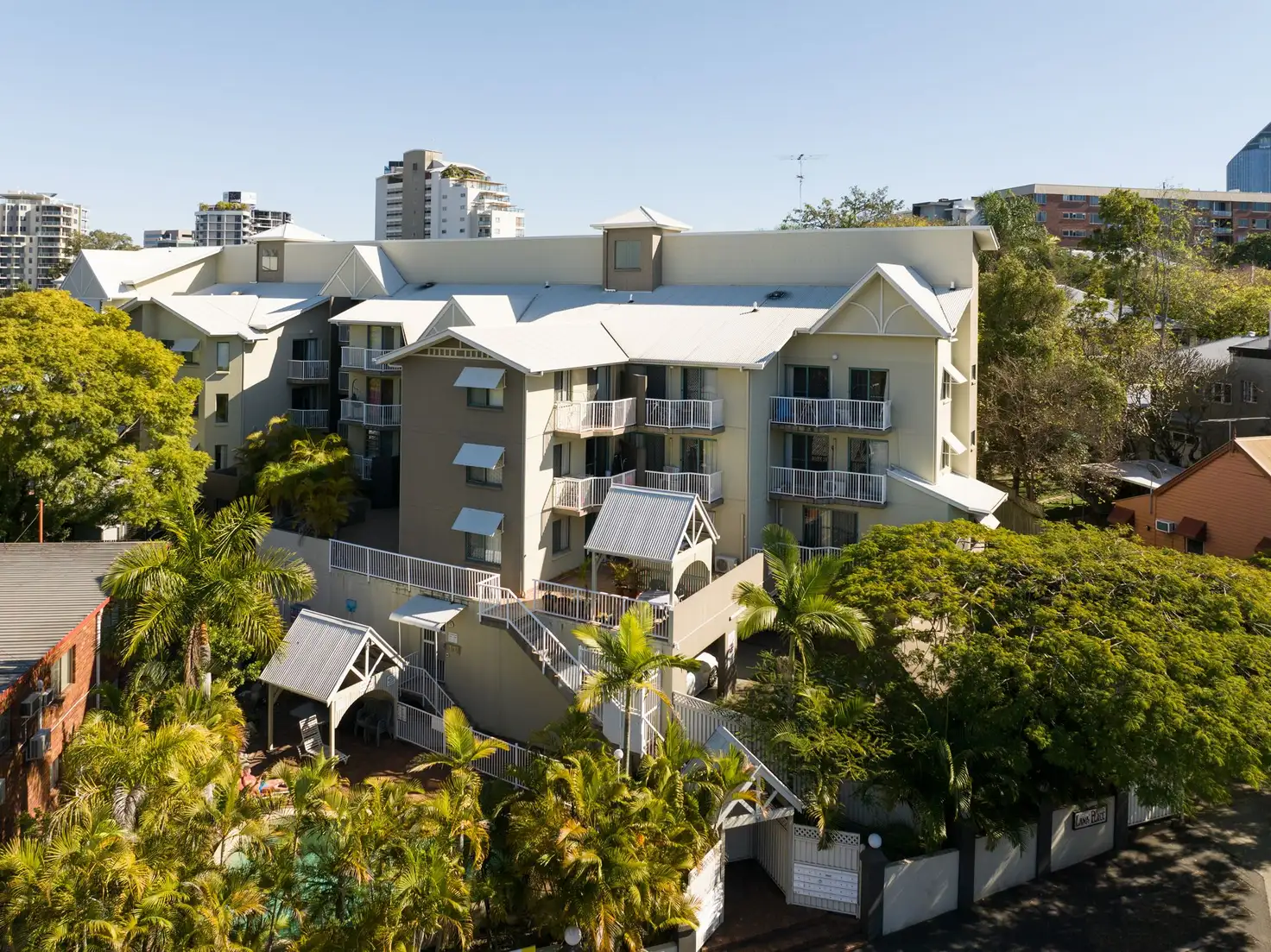 Main view of Homely unit listing, 19/51 Leopard Street, Kangaroo Point QLD 4169