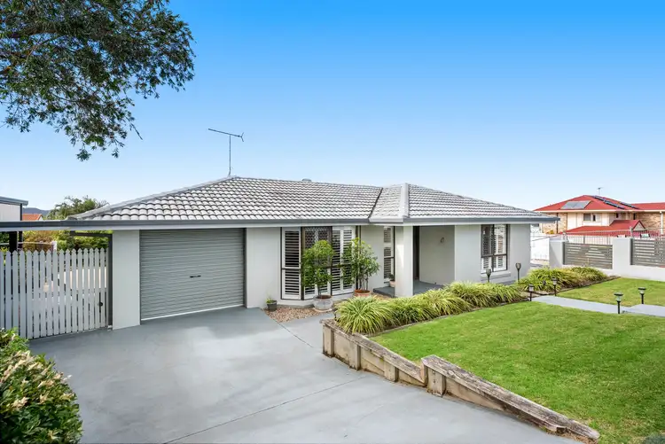 52 Greenwood Street, Wishart QLD 4122