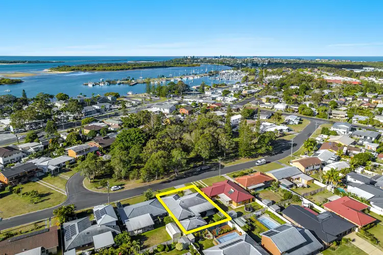 16 Coonawarra Court, Yamba NSW 2464