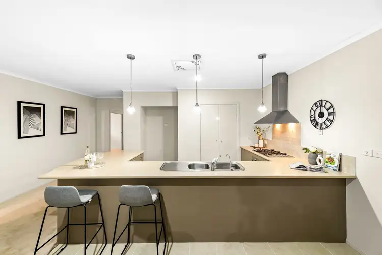 Fifth view of Homely house listing, 33 Hartsmere Drive, Berwick VIC 3806