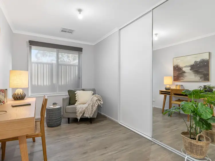 Fifth view of Homely house listing, 2 Lillimur Avenue, Morphett Vale SA 5162