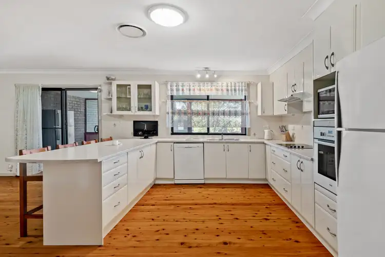 Fifth view of Homely house listing, 1 Daru Place, Glenfield NSW 2167