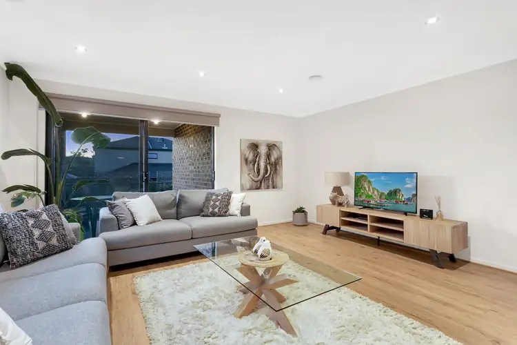 Second view of Homely house listing, 8 Avondale Street, Officer VIC 3809