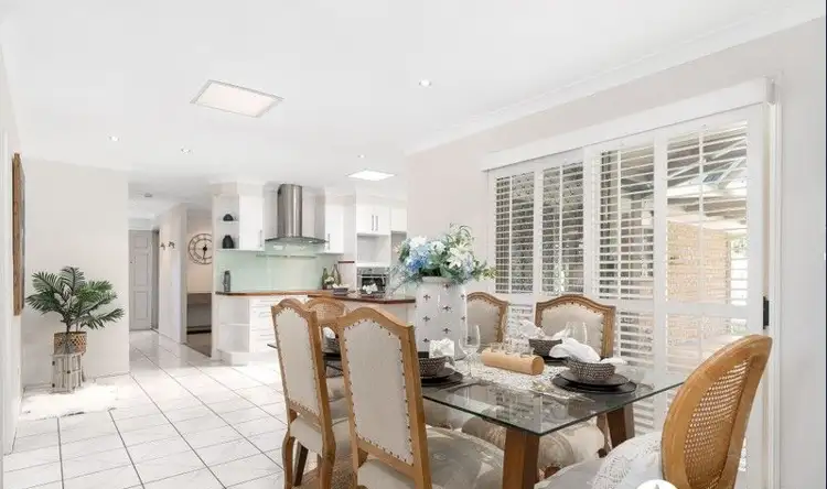 24 Nardie Street, Eight Mile Plains QLD 4113