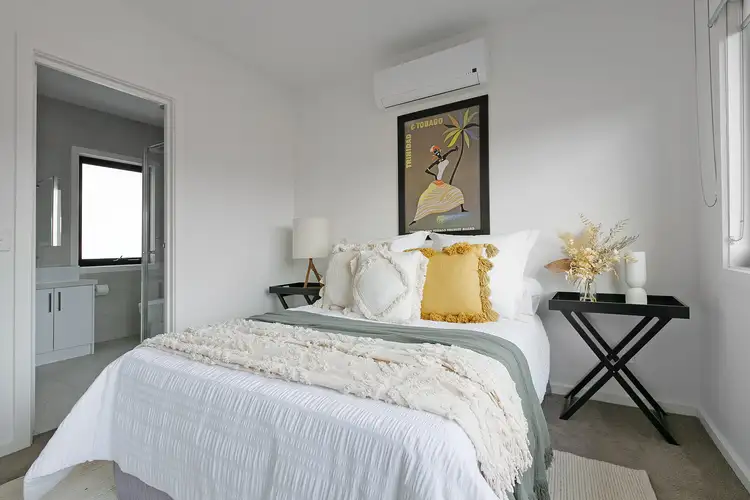 Fifth view of Homely townhouse listing, 2/166 Rathcown Road, Reservoir VIC 3073