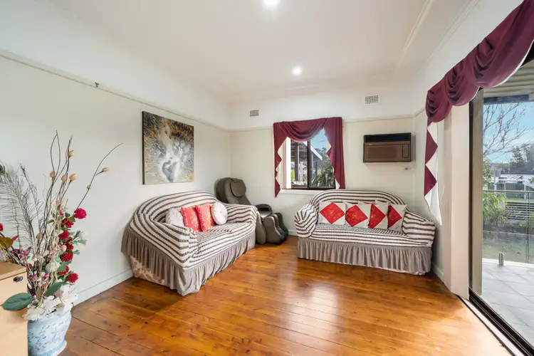 Sixth view of Homely house listing, 2 Willis Avenue, Guildford NSW 2161