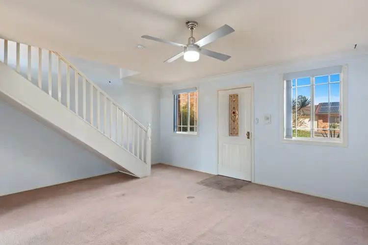 Second view of Homely townhouse listing, 10/116 Avondale Road, Avondale NSW 2530