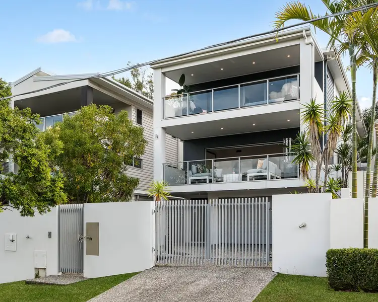 16 Coventry Street, Hawthorne QLD 4171