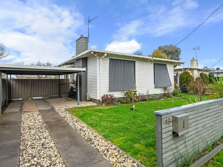 13 Afton Avenue, Benalla VIC 3672