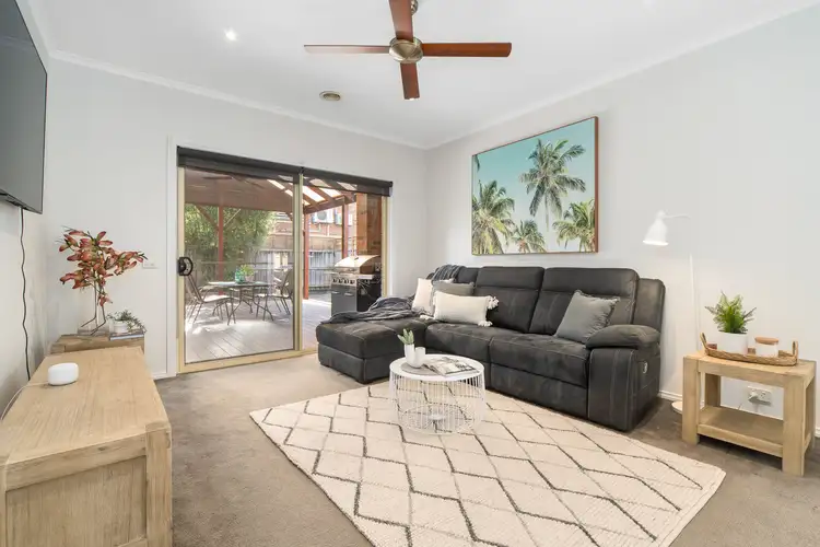 Sixth view of Homely house listing, 10 Pepperbush Crescent, Langwarrin VIC 3910