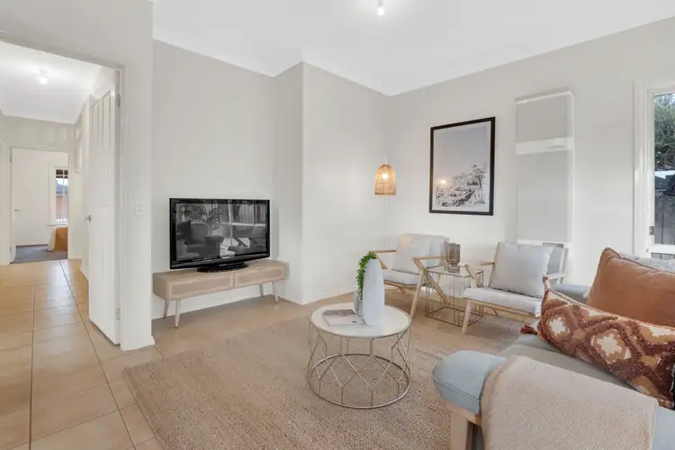 Seventh view of Homely house listing, 16 Stoneleigh Place, Craigieburn VIC 3064