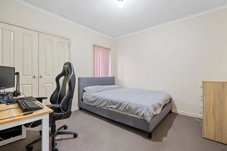 Sixth view of Homely house listing, 19 Kenthurst Court, Mill Park VIC 3082