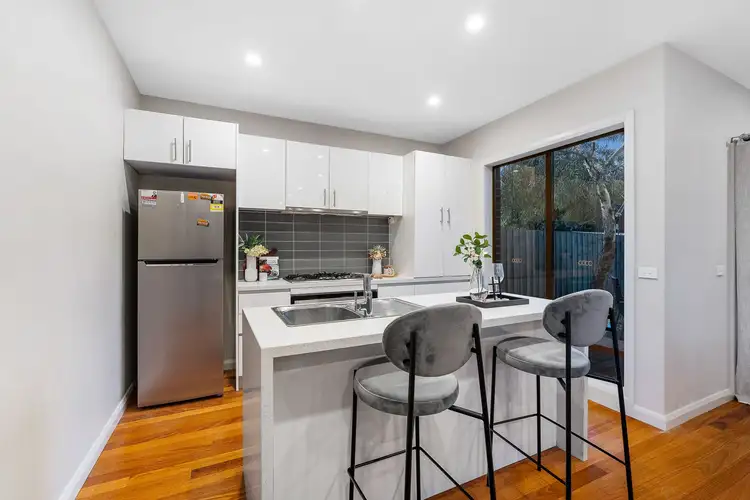 Sixth view of Homely townhouse listing, 2/20 Dalveen Road, Ivanhoe VIC 3079