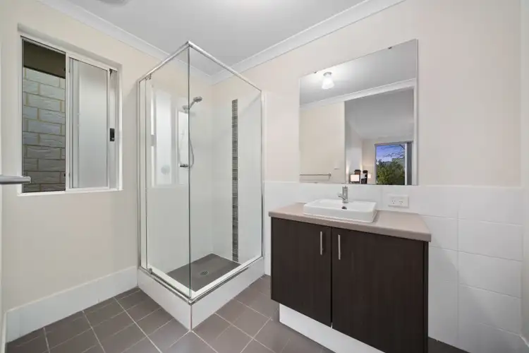 Sixth view of Homely house listing, 5 Bewl Way, Aveley WA 6069