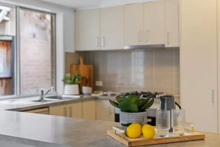 Fifth view of Homely house listing, 11 Positano Way, Lalor VIC 3075