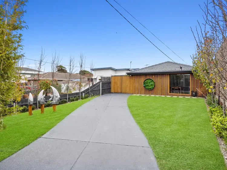 42 Fifth Avenue, Rosebud VIC 3939