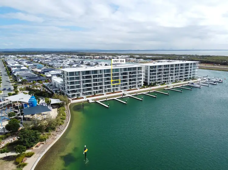 304/11 Aqua Street, Newport QLD 4020