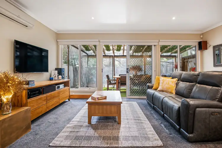 2/6 Haig Street, Croydon VIC 3136