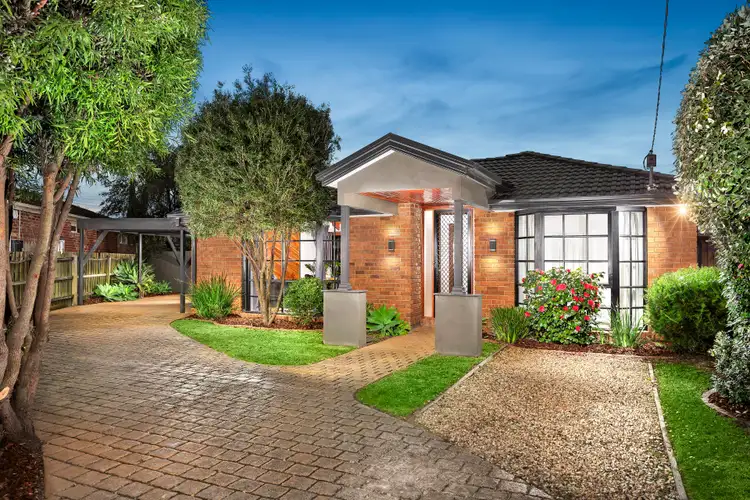 19 Marsden Court, Mill Park VIC 3082
