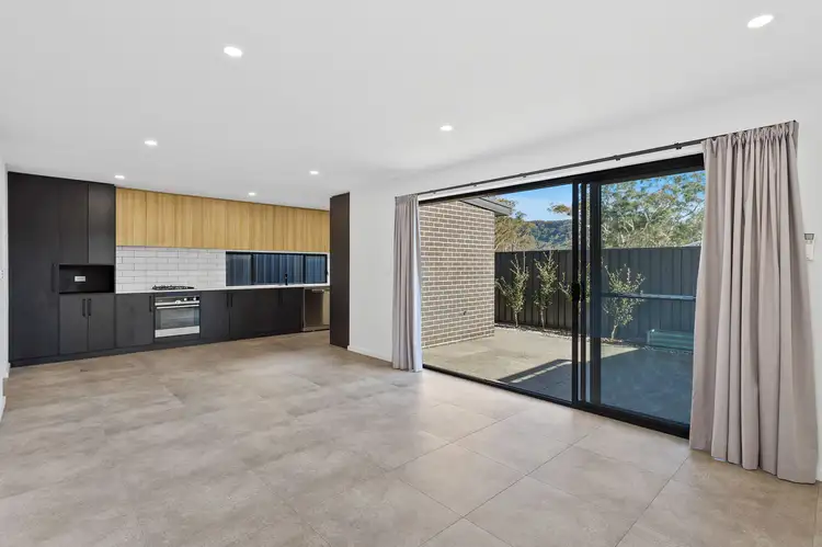 130 Crest Road, Albion Park NSW 2527