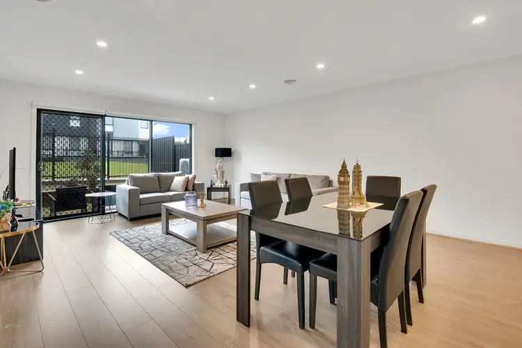 Fourth view of Homely townhouse listing, 14 Cerulean Walk, Craigieburn VIC 3064