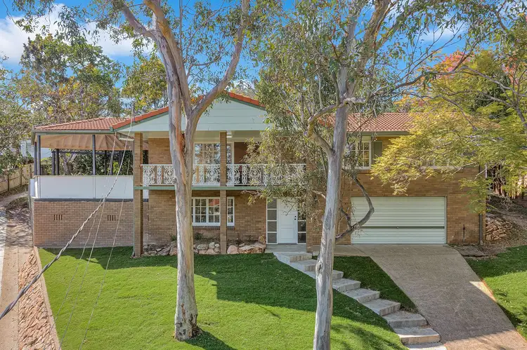 2 Twilight Street, Kenmore QLD 4069