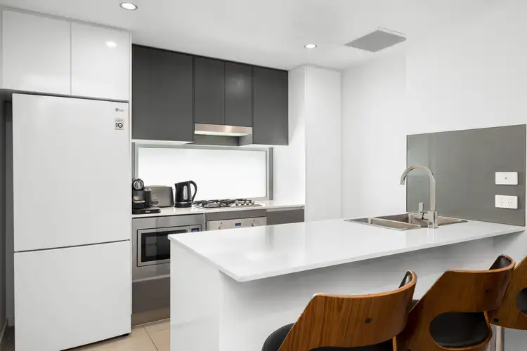 10/27 York Street, Indooroopilly QLD 4068