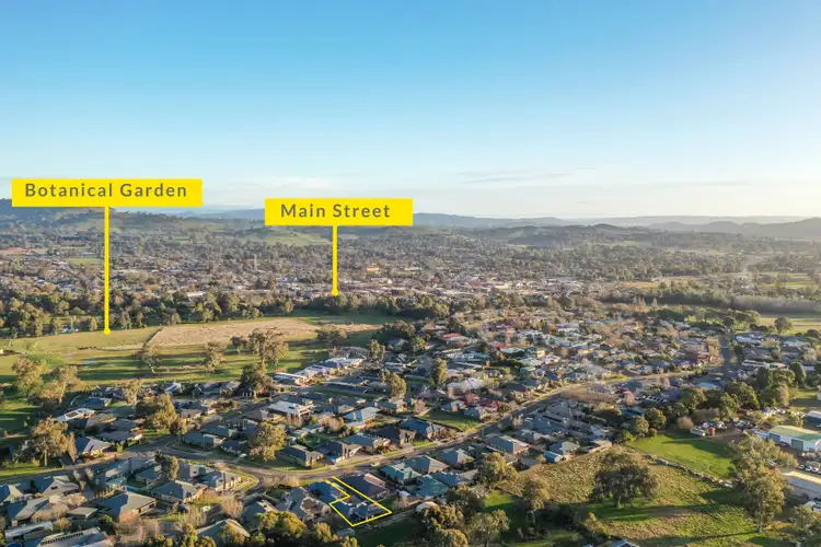 Main view of Homely house listing, 2/85 Cambridge Drive, Mansfield VIC 3722