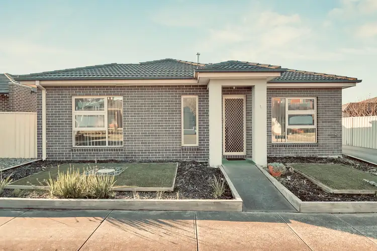 Second view of Homely house listing, 1/25 Cable Circuit, Craigieburn VIC 3064