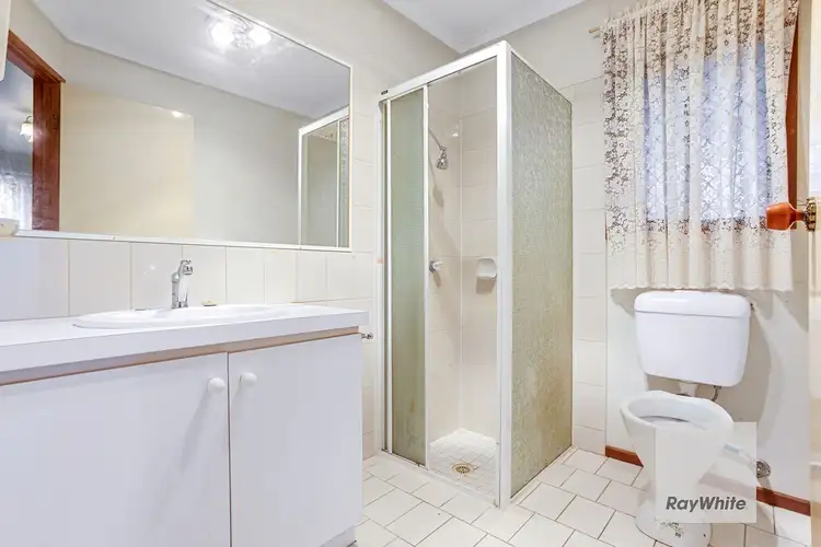 Sixth view of Homely house listing, 7 Sirius Court, Keilor Downs VIC 3038