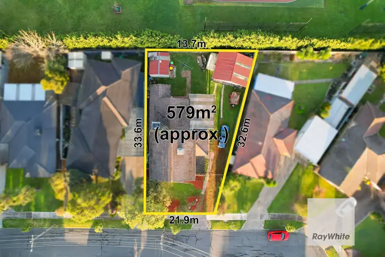 Second view of Homely house listing, 7 Elstree Court, Kealba VIC 3021