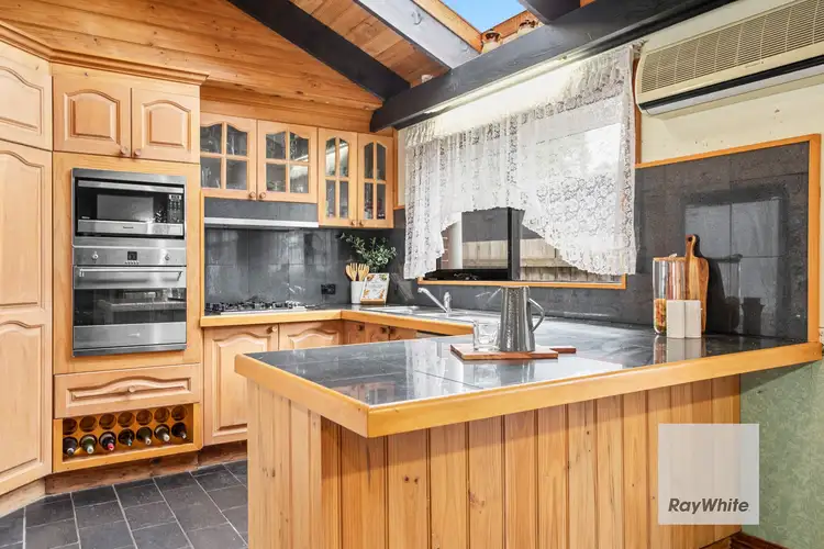 Sixth view of Homely house listing, 7 Elstree Court, Kealba VIC 3021