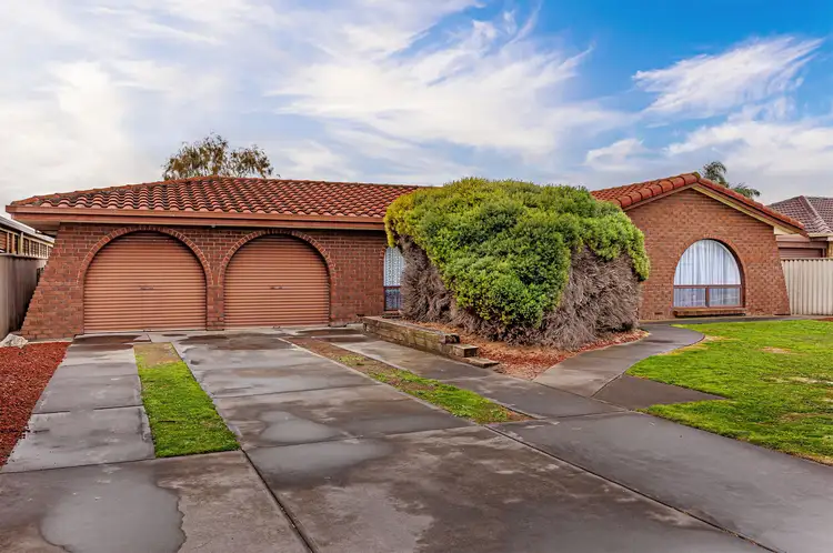 8 Oronsay Drive, North Haven SA 5018