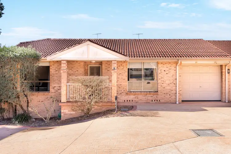 Main view of Homely villa listing, 5/19-23 Park Avenue, Helensburgh NSW 2508
