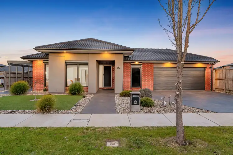 27 Canning Drive, Mickleham VIC 3064