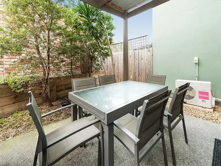 Seventh view of Homely townhouse listing, 2/12 Kuranda Street, Waterford QLD 4133
