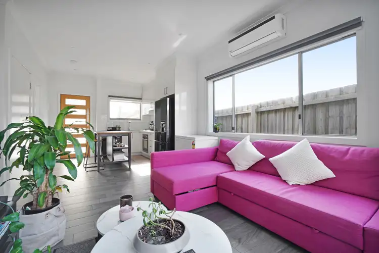 Fourth view of Homely unit listing, 2/15 Cuthbert Road, Reservoir VIC 3073