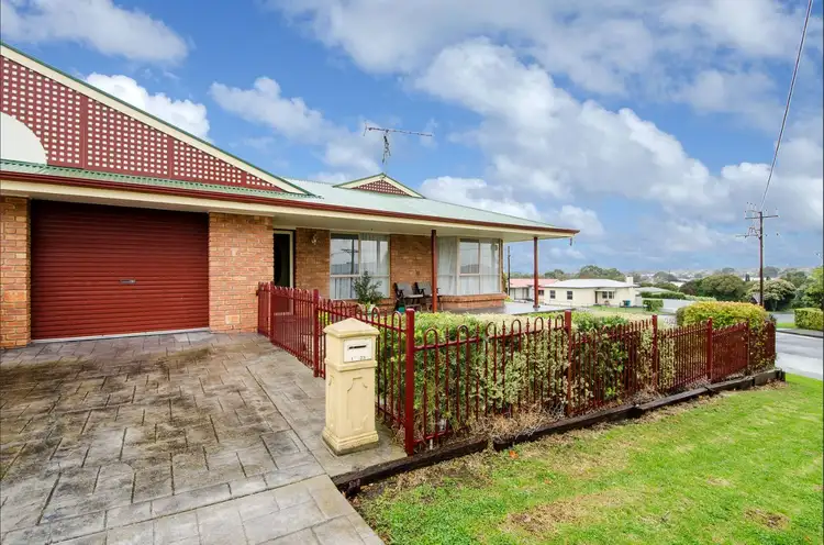 Main view of Homely unit listing, 1/33 Shepherdson Road, Mount Gambier SA 5290